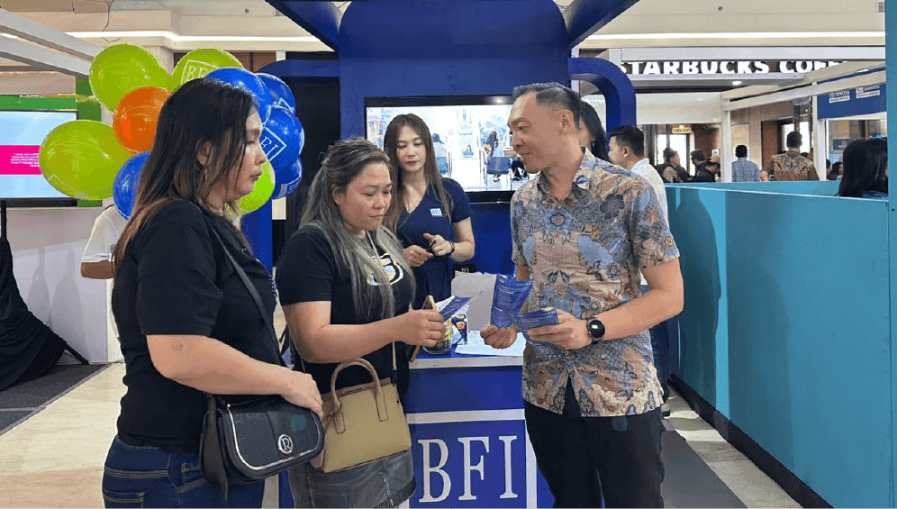 BFI Finance Supports Financial Inclusion Month through Various Events in Manado and Surabaya