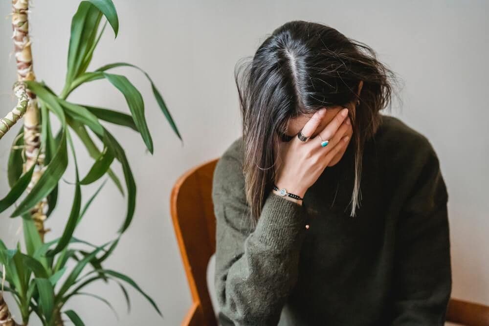 Take Care of Mental Health, Let's Get To Know Toxic Positivity