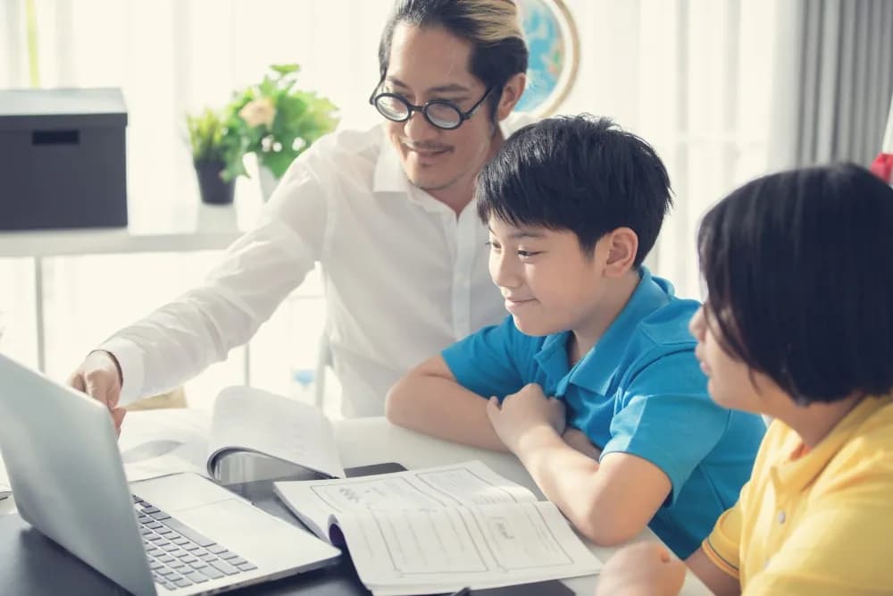 How to Start a Tutoring Business from Scratch: Capital, Licensing, and Marketing Strategy